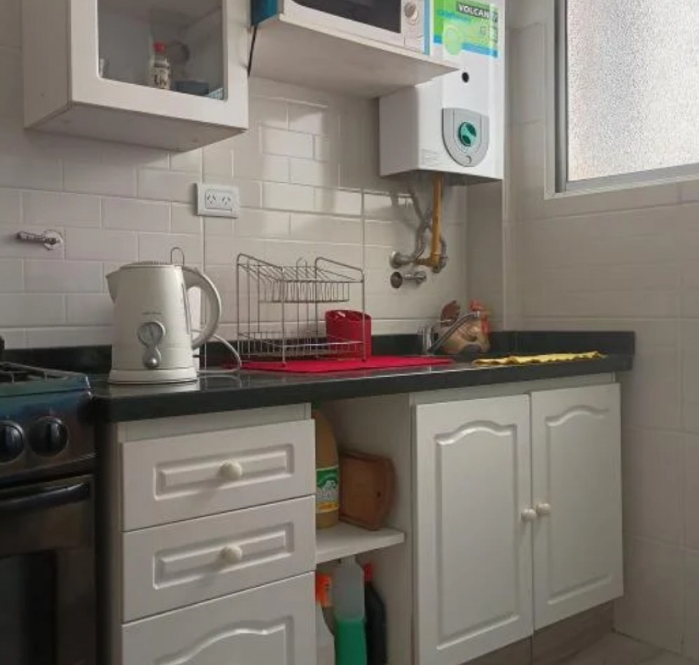 Departamento dos ambientes al frente