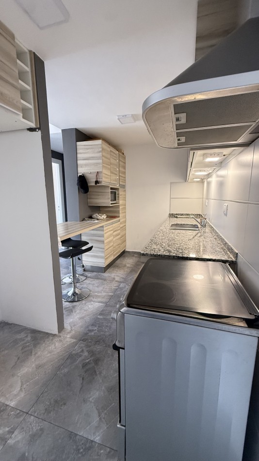 Departamento dos ambientes con cochera y quincha privado 