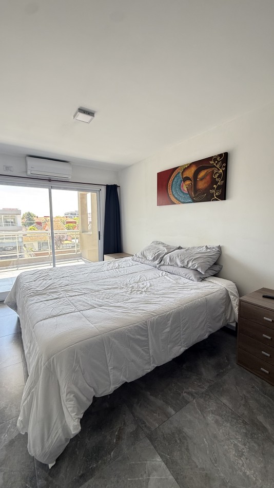 Departamento dos ambientes con cochera y quincha privado 