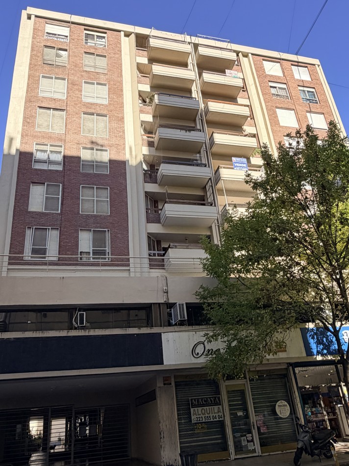 Departamento 4 ambientes para dependencias y cochera 