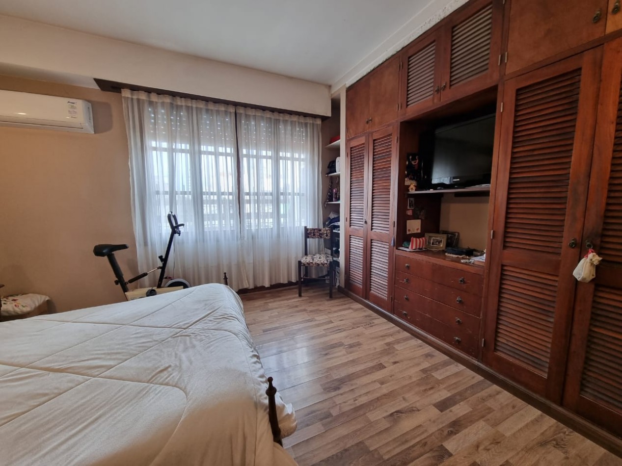 Venta PH en Block en excelente zona 