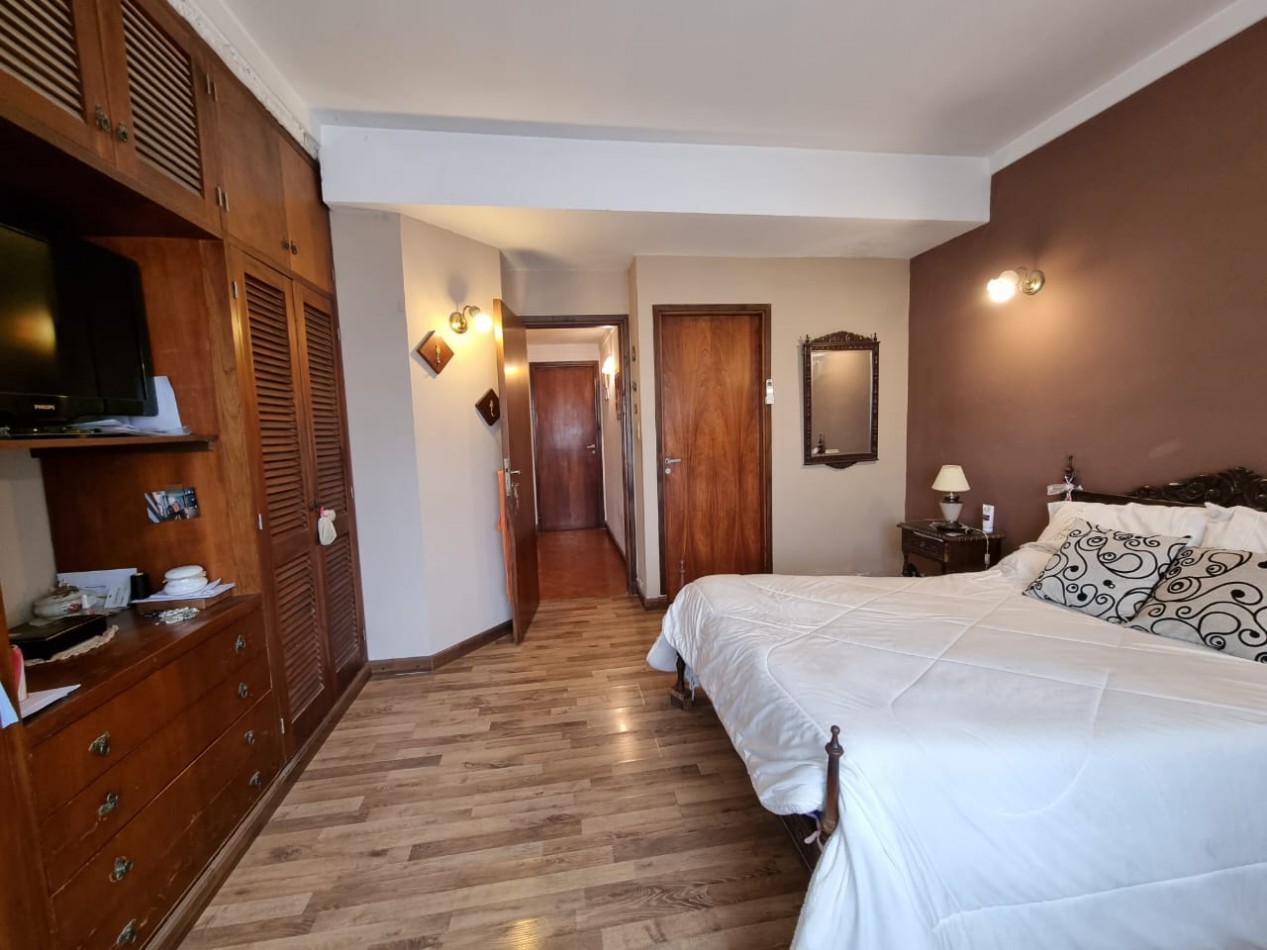 Venta PH en Block en excelente zona 