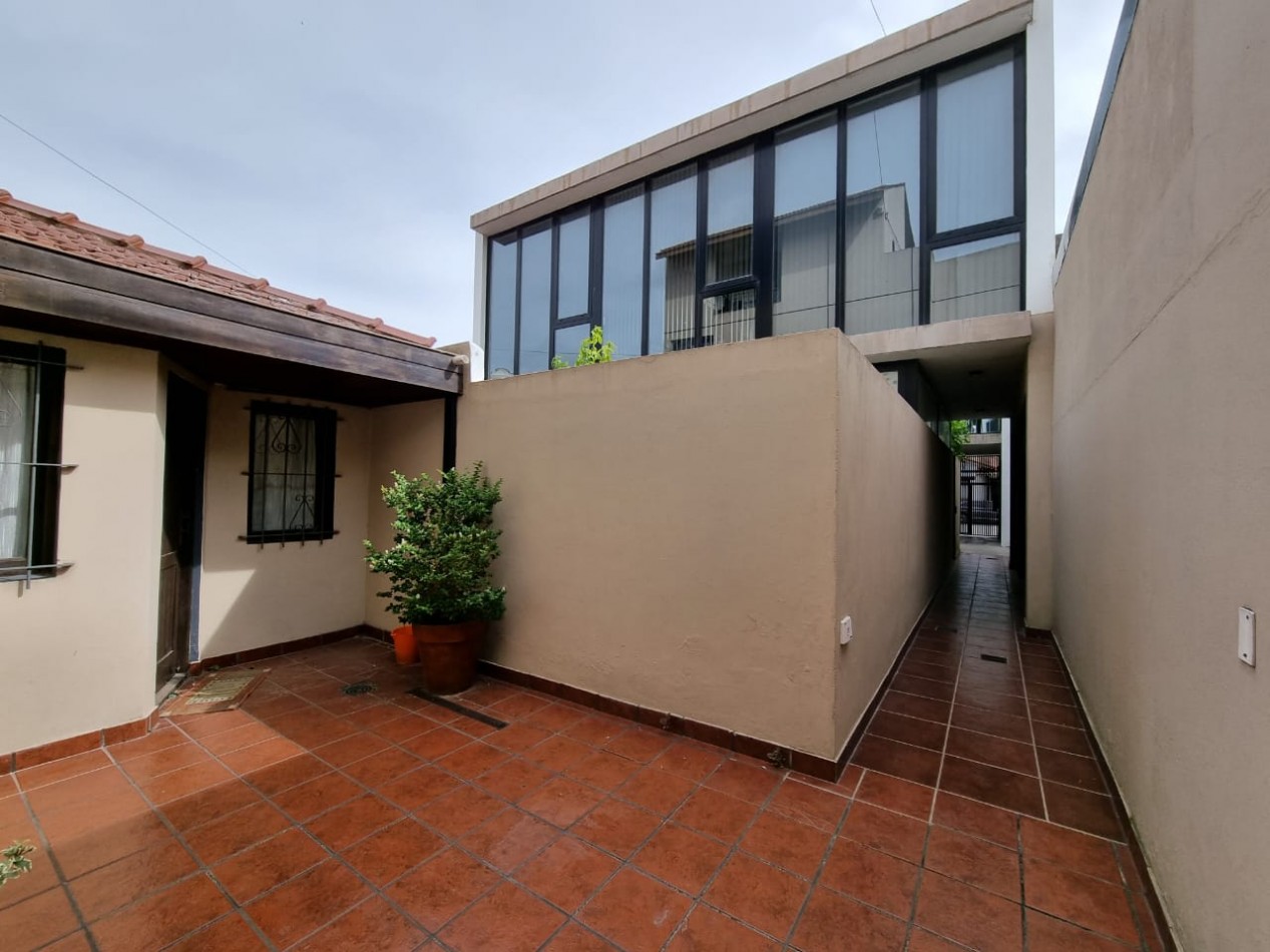 Venta PH en Block en excelente zona 