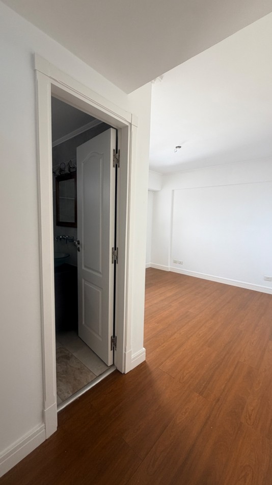 Departamento en venta tres ambientes con cochera 