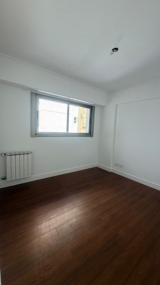 Departamento en venta tres ambientes con cochera 
