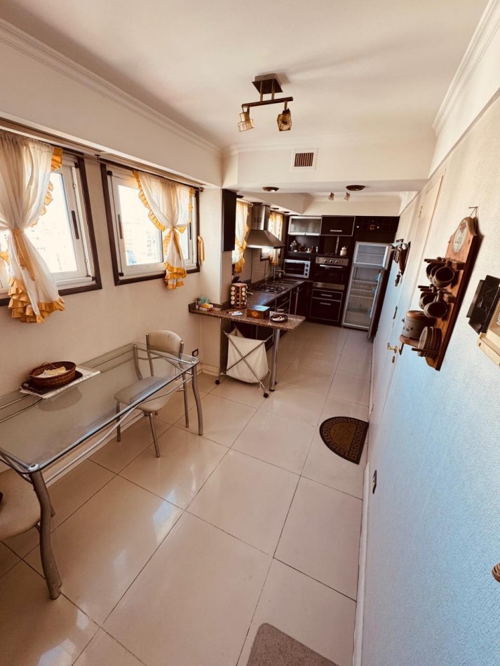 Departamento cuatro ambientes en alquiler 
