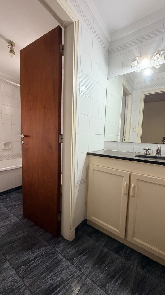 Departamento 4 ambientes con cochera zon Plaza Mitre