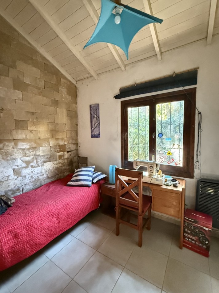 Casa en venta con gran lote y pileta 