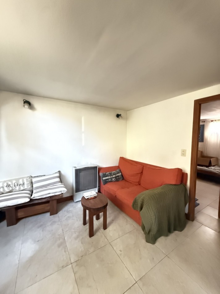 Casa en venta con gran lote y pileta 