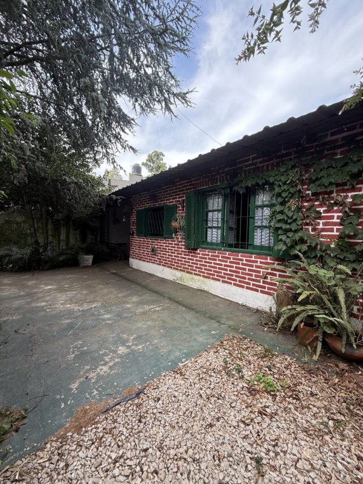 Casa en lote propio en Barrio Las Margaritas 