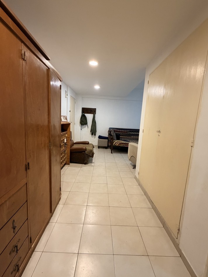 Departamento dos ambientes y medio, con patio y parrilla 