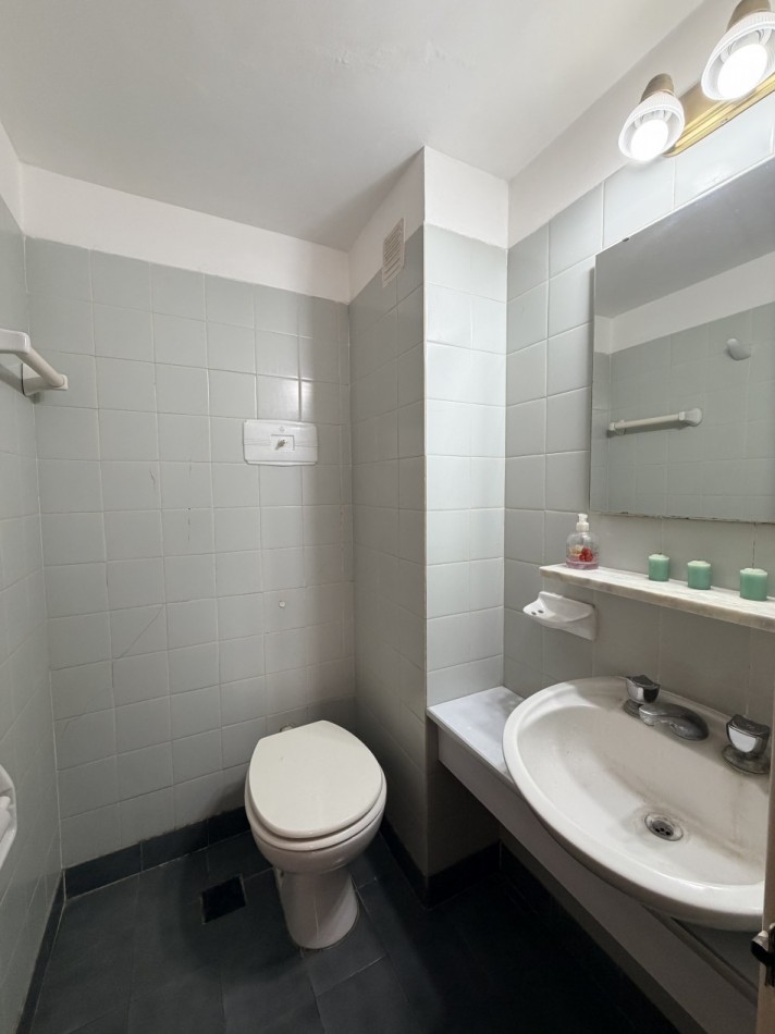 Departamento 4 ambientes para dependencias y cochera 