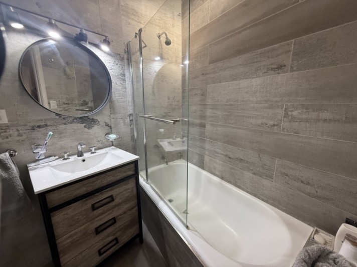 Casa en venta La Florida cinco ambientes