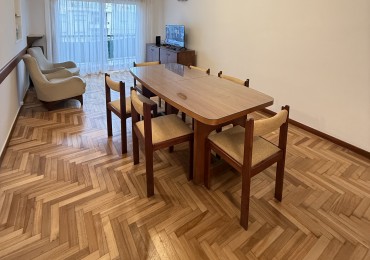 Departamento tres ambientes con Dep. y cochera Plaza Colon 