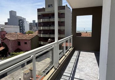 Departamento dos ambientes con cochera y quincha privado 